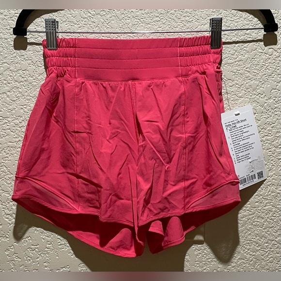 Lululemon NWT Hotty Hot High Rise Lined 4” Shorts Size 2 Pink Glazed - Picture 9 of 12